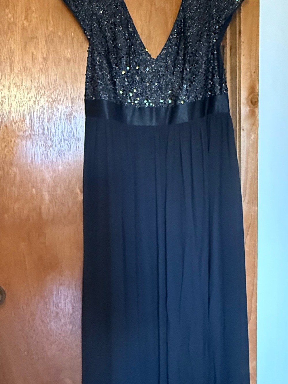 Source Unknown Black Sequin V-Neck Maxi Dress
